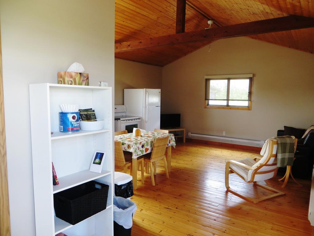 Foxlake Retreat Hanna Стая снимка